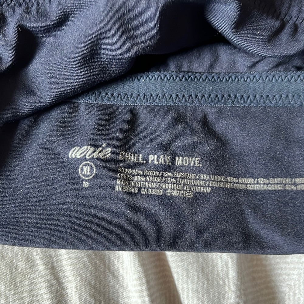 Aeri sports bra